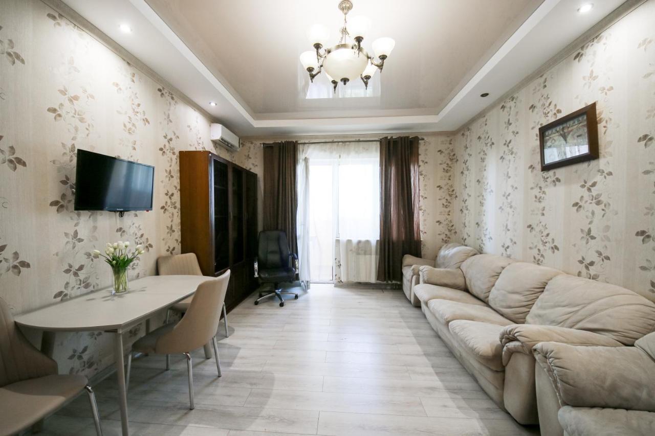 Апартаменти 2-Кімнатні В Новобудові М. Дружби Народів Kyjev Exteriér fotografie